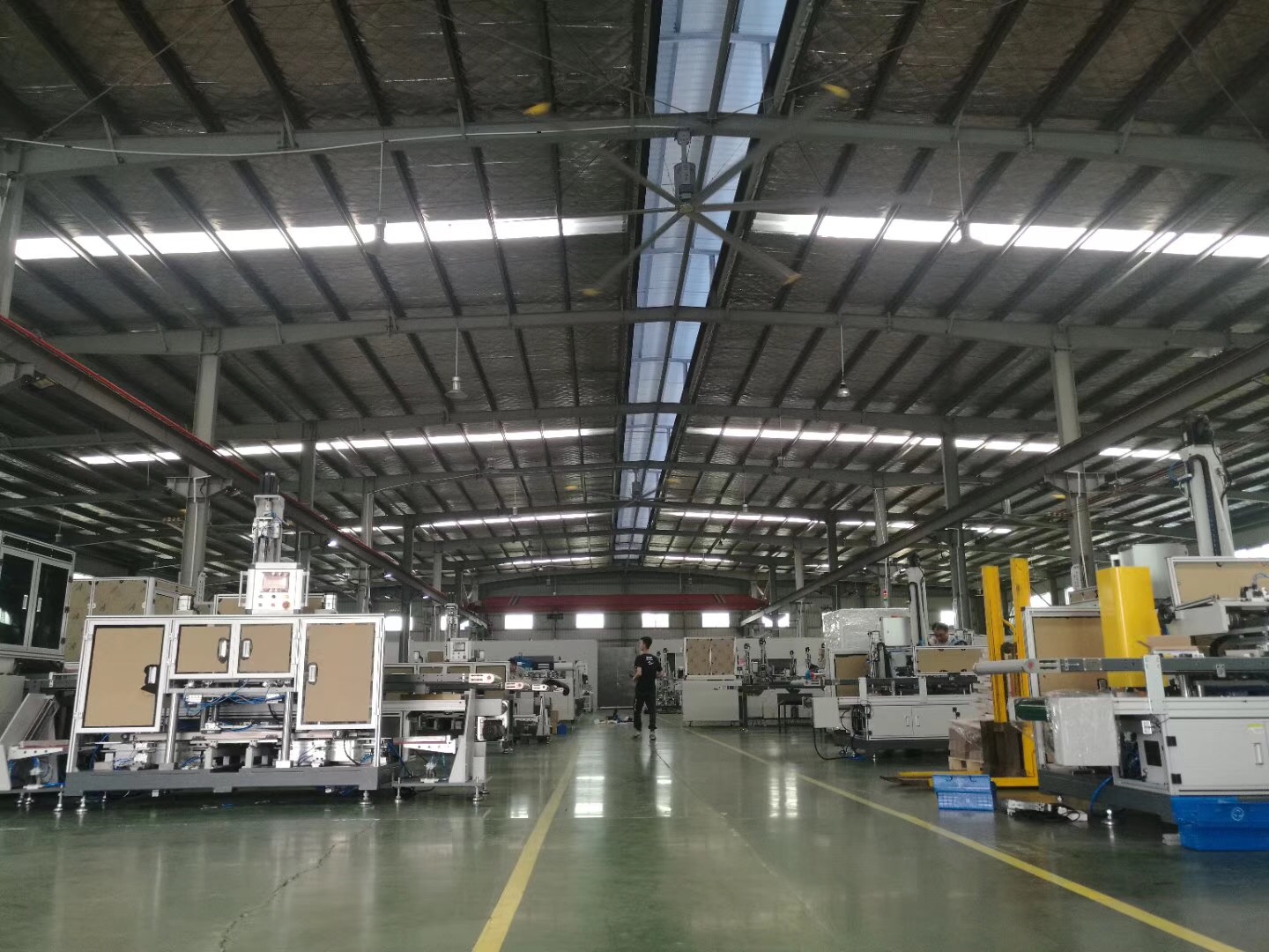 機加車間工業(yè)大風扇